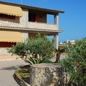 Couette-café Garzia, Marinella (Sardinia)